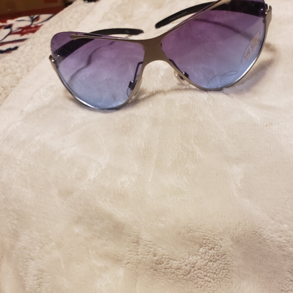 Italian Design Sunglasses 🕶😎👌🏼BUY 2+...50% OFF